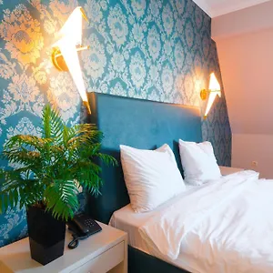 Downtown 4*, Batum Gürcistan